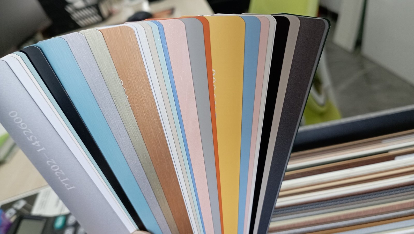 Color swatch samples for custom aluminum blinds