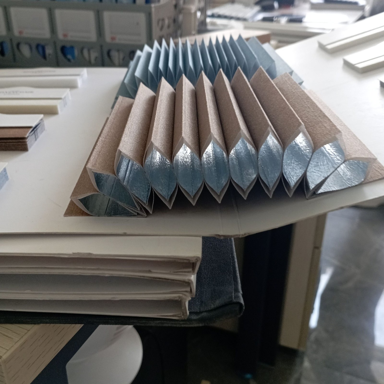 Detail of insulated foil honeycomb blind material